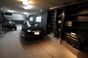 平屋×ガレージハウス：趣味も叶う、理想の暮らしを一つのフロアで